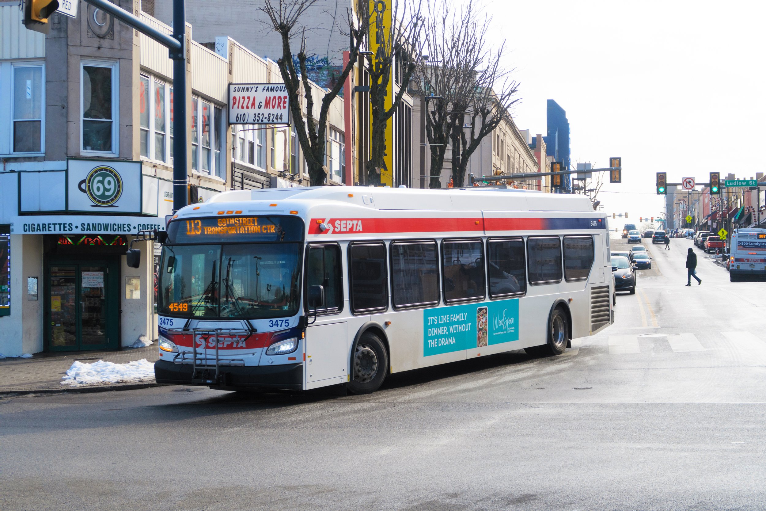 Philadelphia_Bus_King30x144_22117100_1375363-1